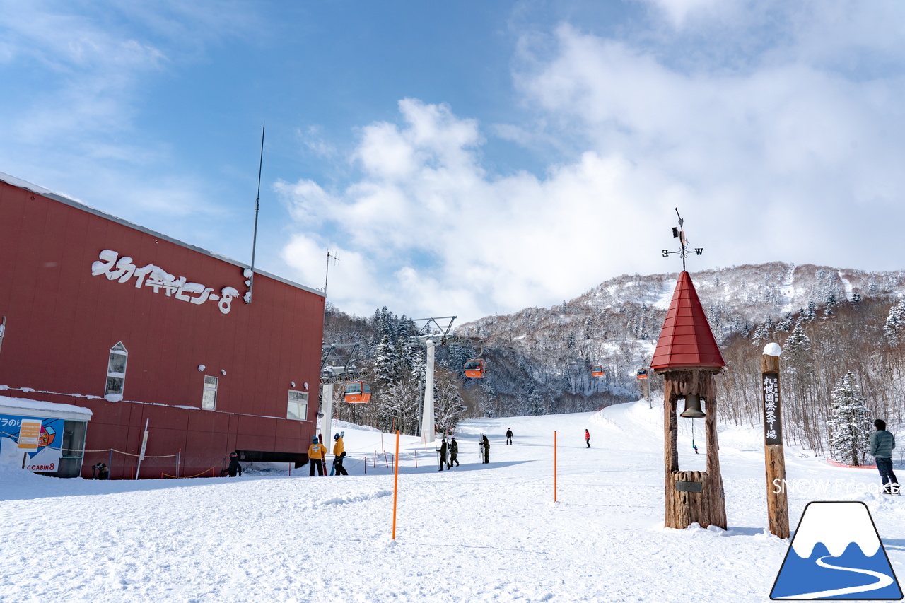 札幌国際スキー場｜３月の平日。粉雪コンディション、ゴンドラ＆リフト待ち無し、もちろん、ゲレンデも混雑無し。要するに、最高です(^_-)-☆